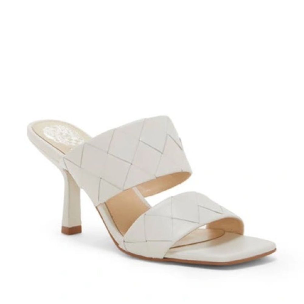 VINCE CAMUTO Candia Basketweave Sandal In Natural Nappa Size 7.5